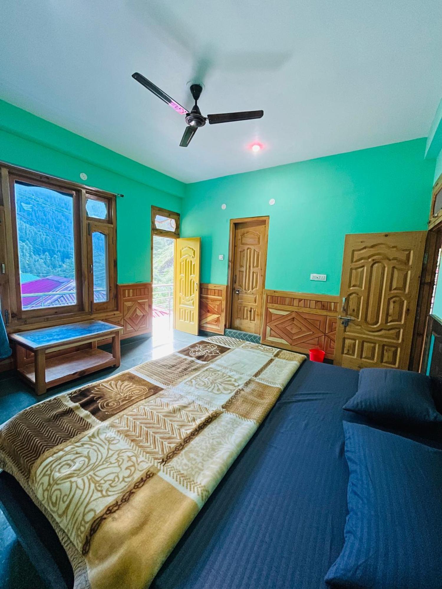 Trippy Homestay Kasol Exterior photo